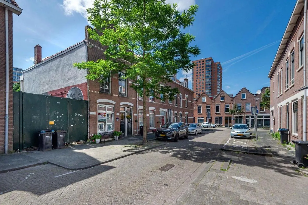 The Diesel Bed And Breakfast Rotterdam 0*,  Nederland